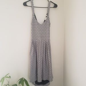 EUC Anthropologie 9-H15 Criss Cross Back Dress